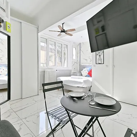 Studio Les Lilas Daire Les Lilas